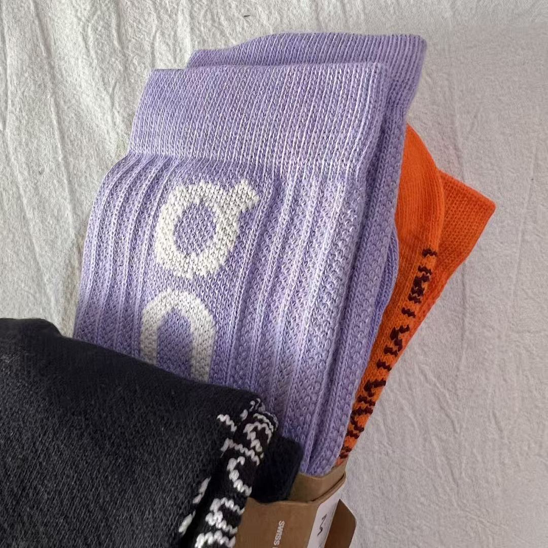 UGG ON Socks SOCK 3 Pacs A Set - Image 14
