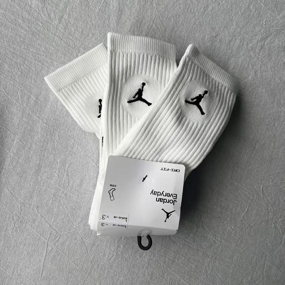 Accessiories 5 Socks Towel 3 Pacs A Set - Image 5