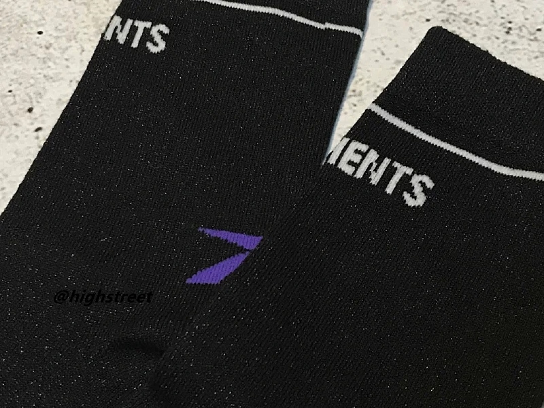 Accessiories Vetements Socks Gold Pink (Left Some Black) - Image 5