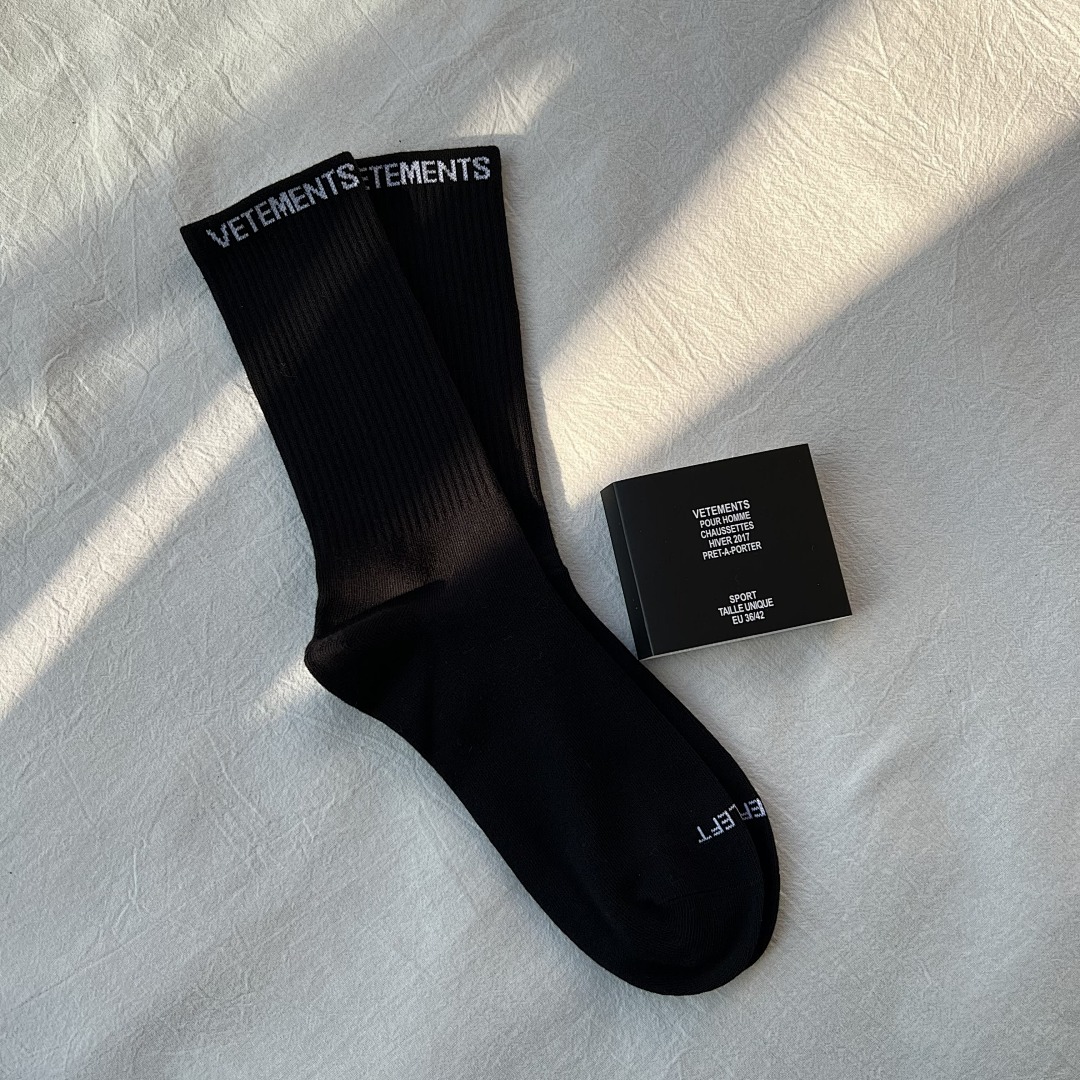 Accessiories VETEMENTS 2024 New Socks VT (Flat Version) - Image 4