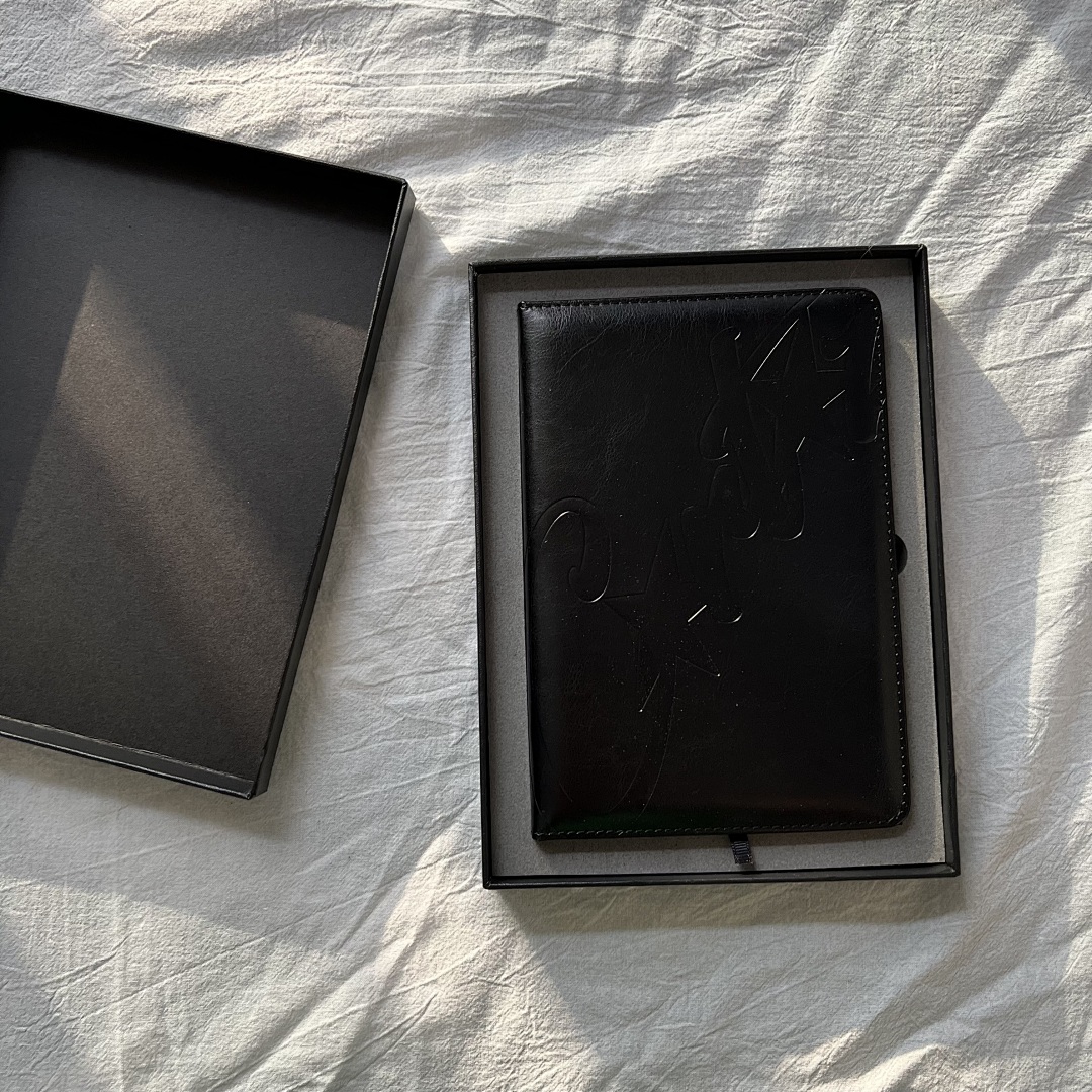 bag/homeware/accessories CO ALLTSTAR NOTEBOOK (With Box) - Image 5