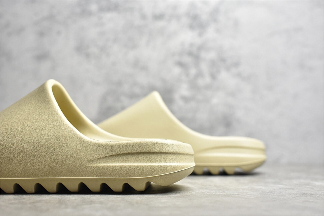 Accessiories Yeezy Slipper Bone Floral ——Biggest To Size 48.5 - Image 4