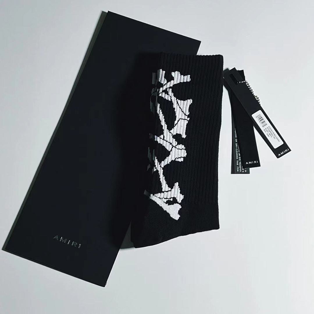 AMIRI 1: 1 AMIRI 2022 New Season Socks Skull Towel Black White Top