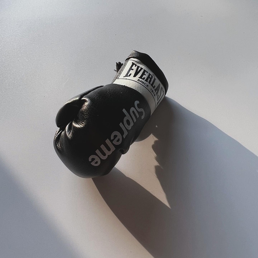 Chanel Boxing Set Key Ring SU* - Image 8