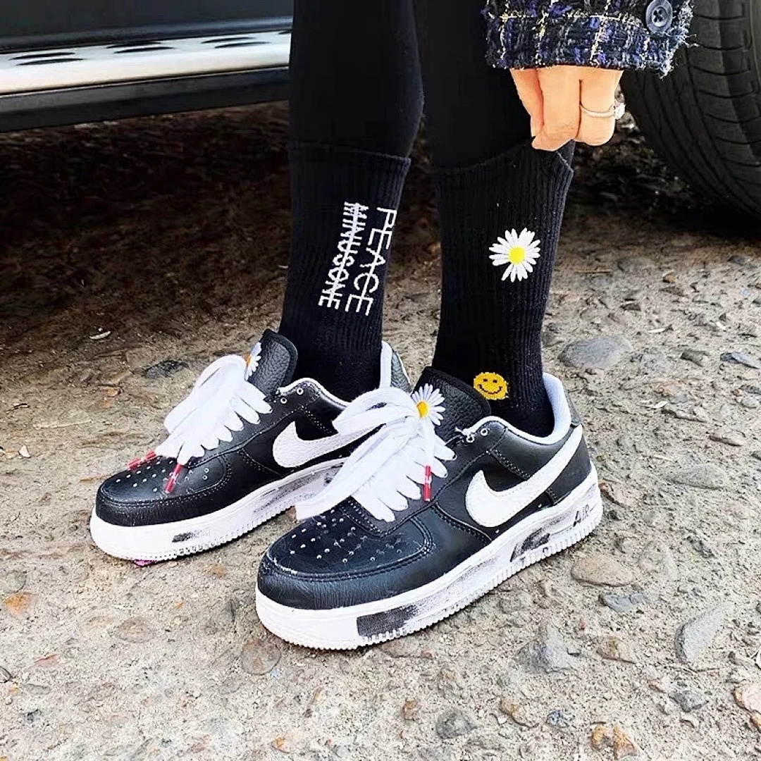Accessiories G-DRAGON Socks - Image 6