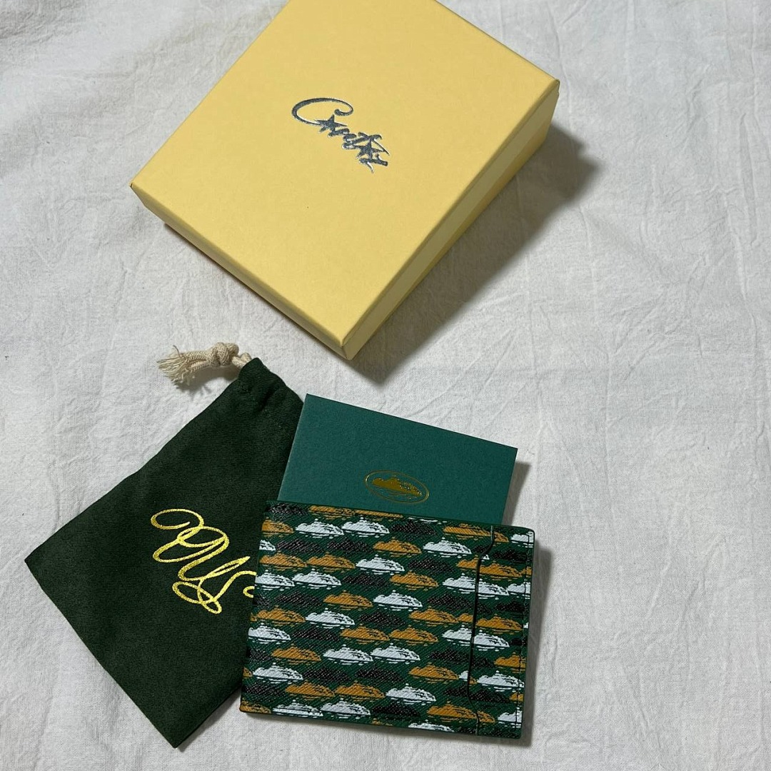 bag/homeware/accessories In Stock! CRT*Z Green Card Holder