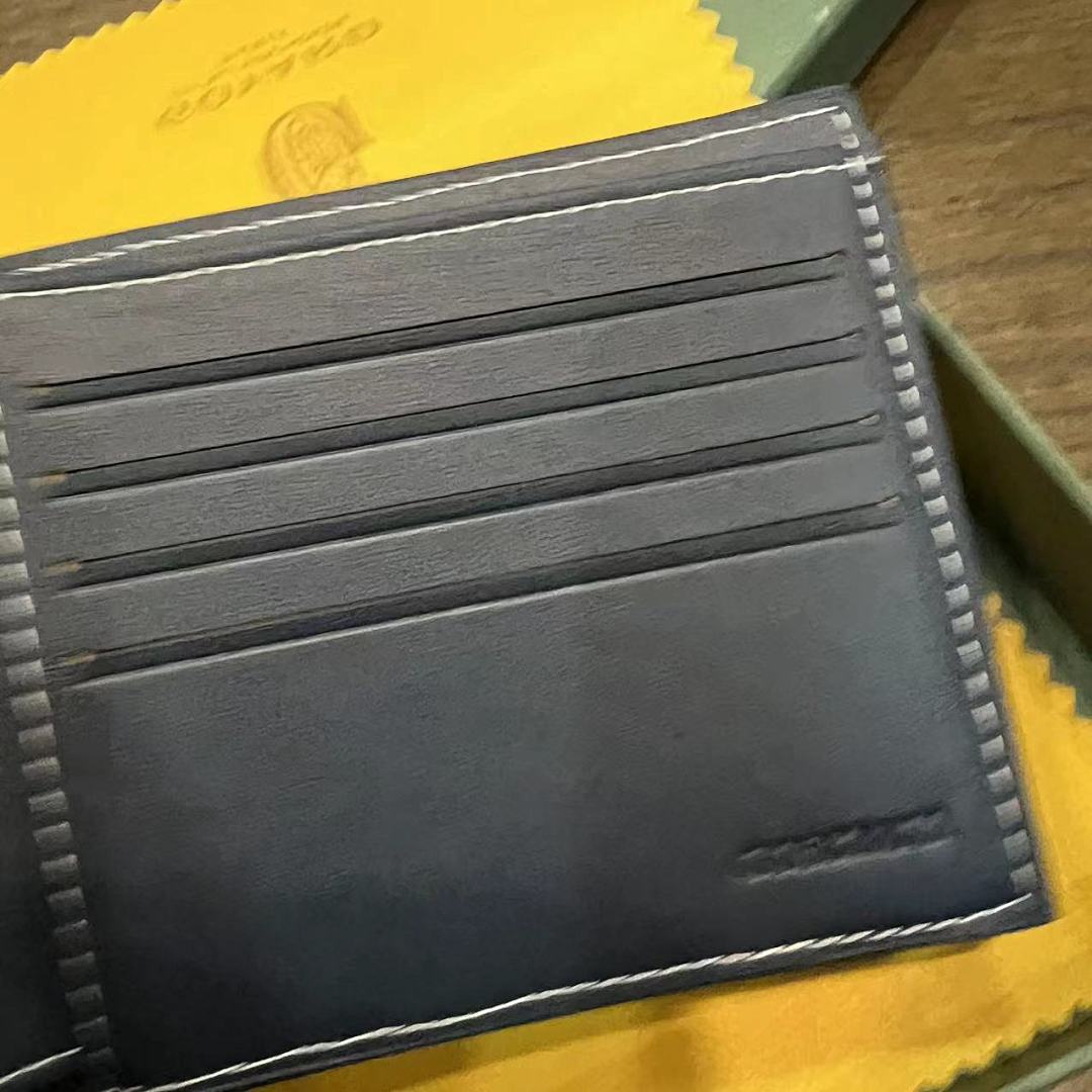 bag/homeware/accessories Goyard Wallet - Image 35