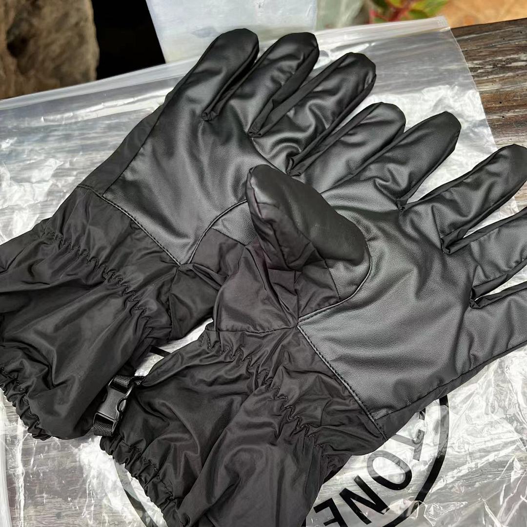 Hats Stone Island Reflecttive Glove - Image 9