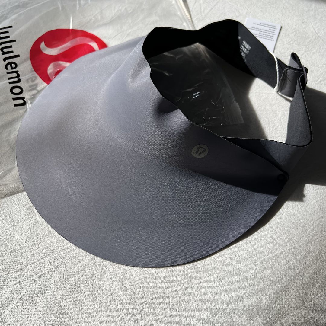 UGG LULULEMON Sun Hat With Logo Bag - Image 4