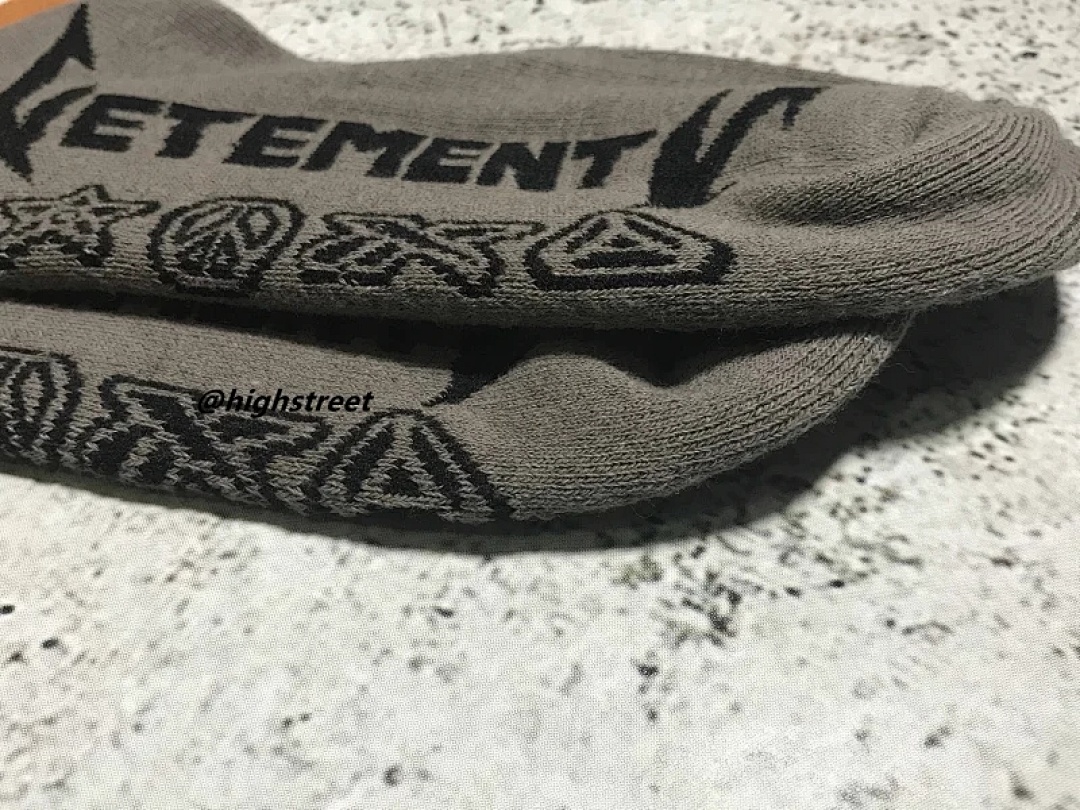 Accessiories 1: 1 Vetements Socks Collab Patchwork Fleece Sole - Image 12