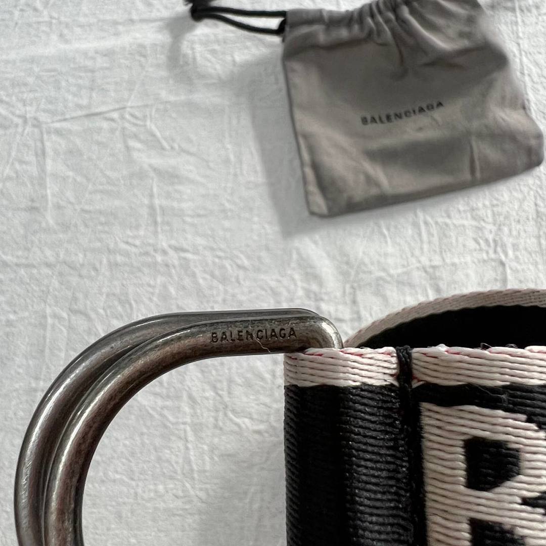 Chanel Chanel - Image 16