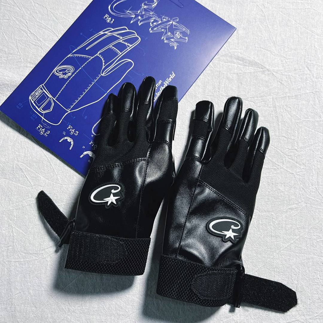 Hats CO Leather Glove Black With Packaing - Image 3