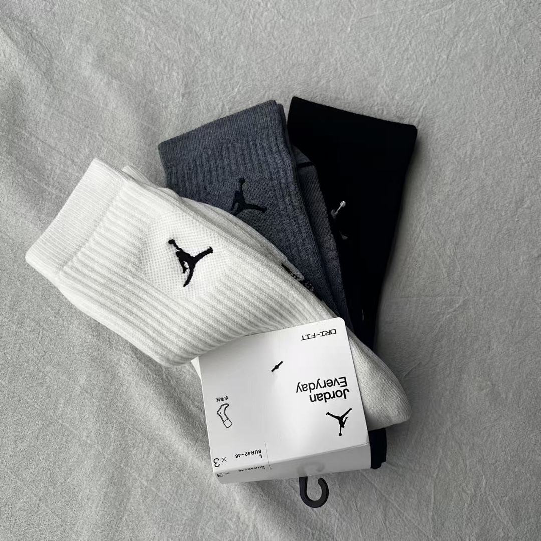 Accessiories 5 Socks Towel 3 Pacs A Set - Image 6