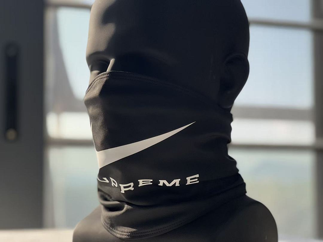 Accessiories NECK WARMER Collab