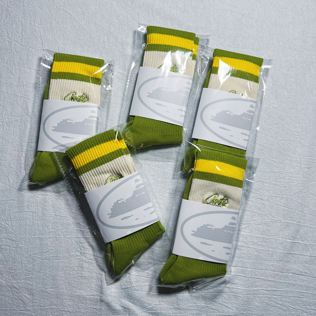 Accessiories CO Green Embroidery Socks - Image 2