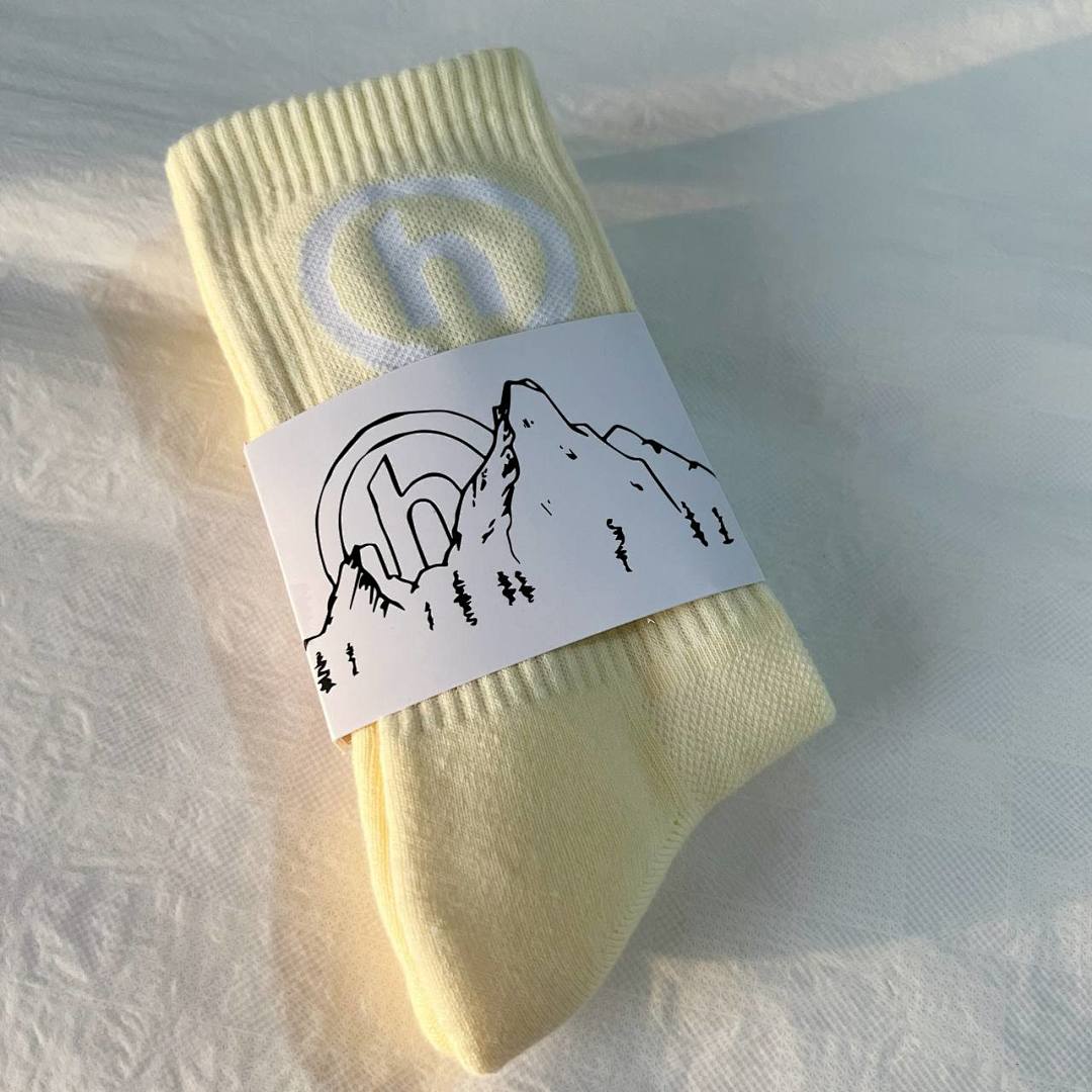 Accessiories Hidden Ny Socks Egg Yellow Towel