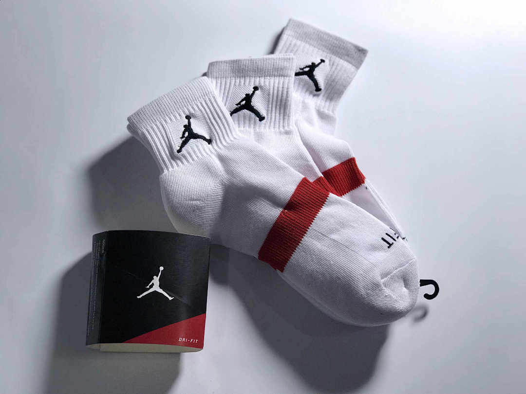 Accessiories AJ 3 Pairs Towel Short Cut Socks - Image 3