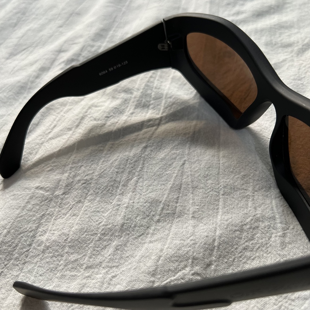 Accessiories GLASS Yupoo - Image 22