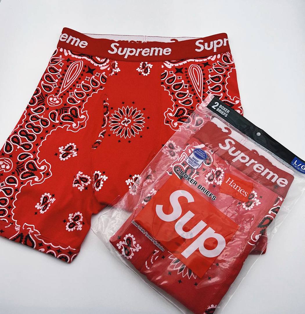 Chanel SU* Hanes Boxer Briefs Fruit Floral Triple (Black/Red/White) - Image 8