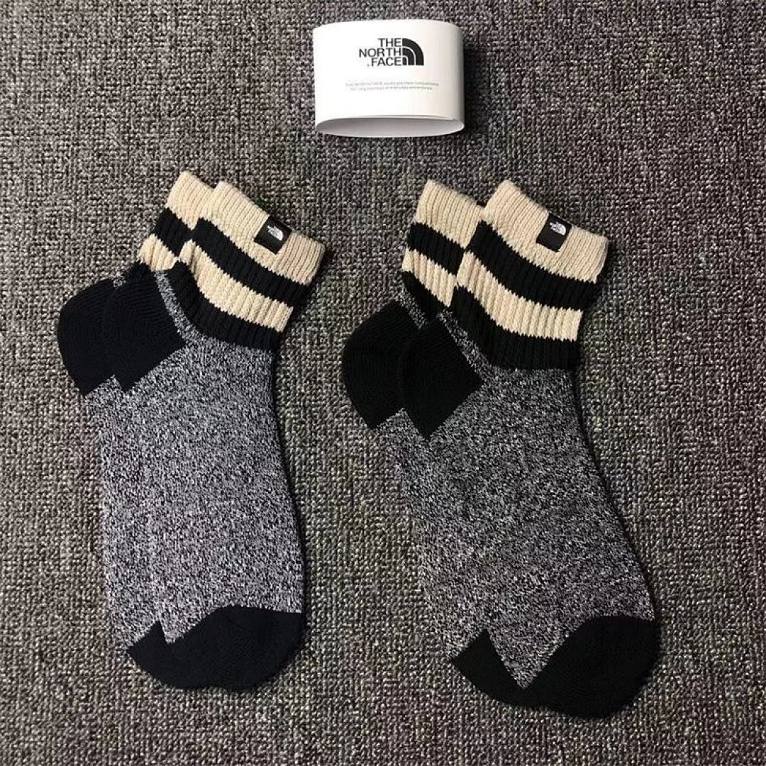 Accessiories NORTH Wool Socks - Image 9