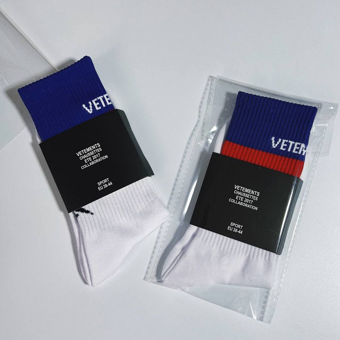 Accessiories 1:1 Vetements Red And Blue Towel Flat Socks Patchwork - Image 3