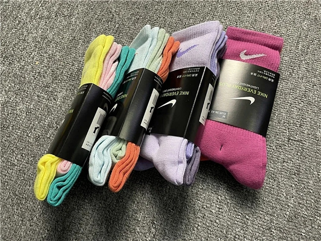 Accessiories NK Socks Color Triple Mens Womens Mid - Image 2