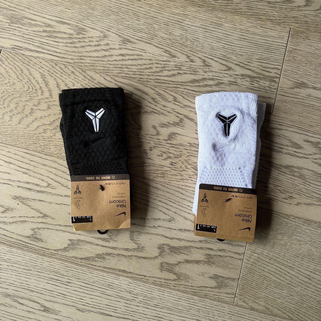 Kobe Bryant Socks, photo 1