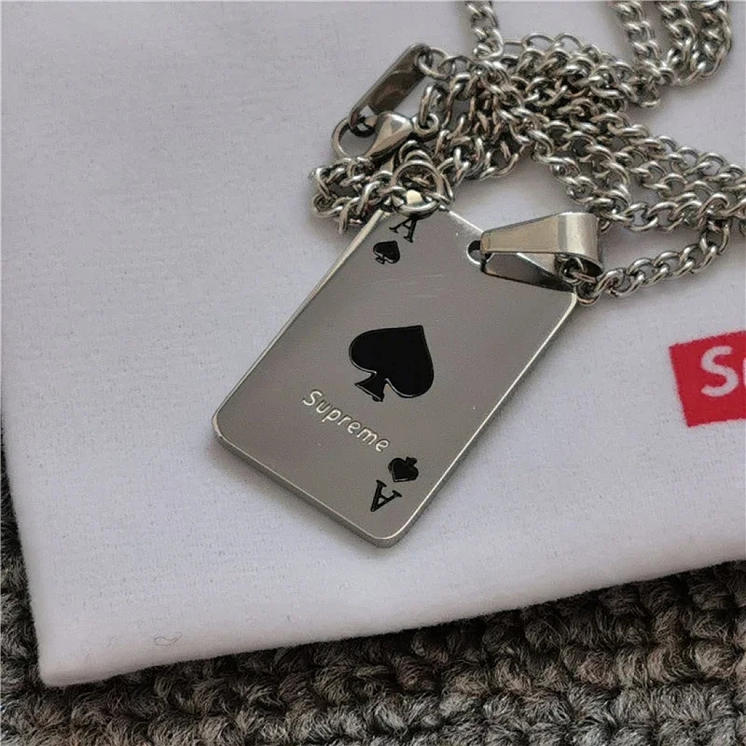 Chanel SU* Poker Necklace - Image 2
