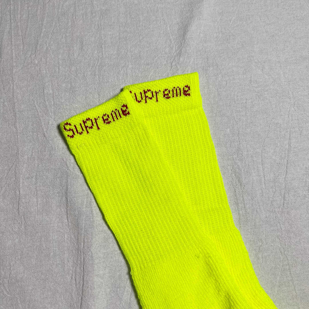 Accessiories SU* Fluorescent Light Green SOCKS Soldout - Image 4