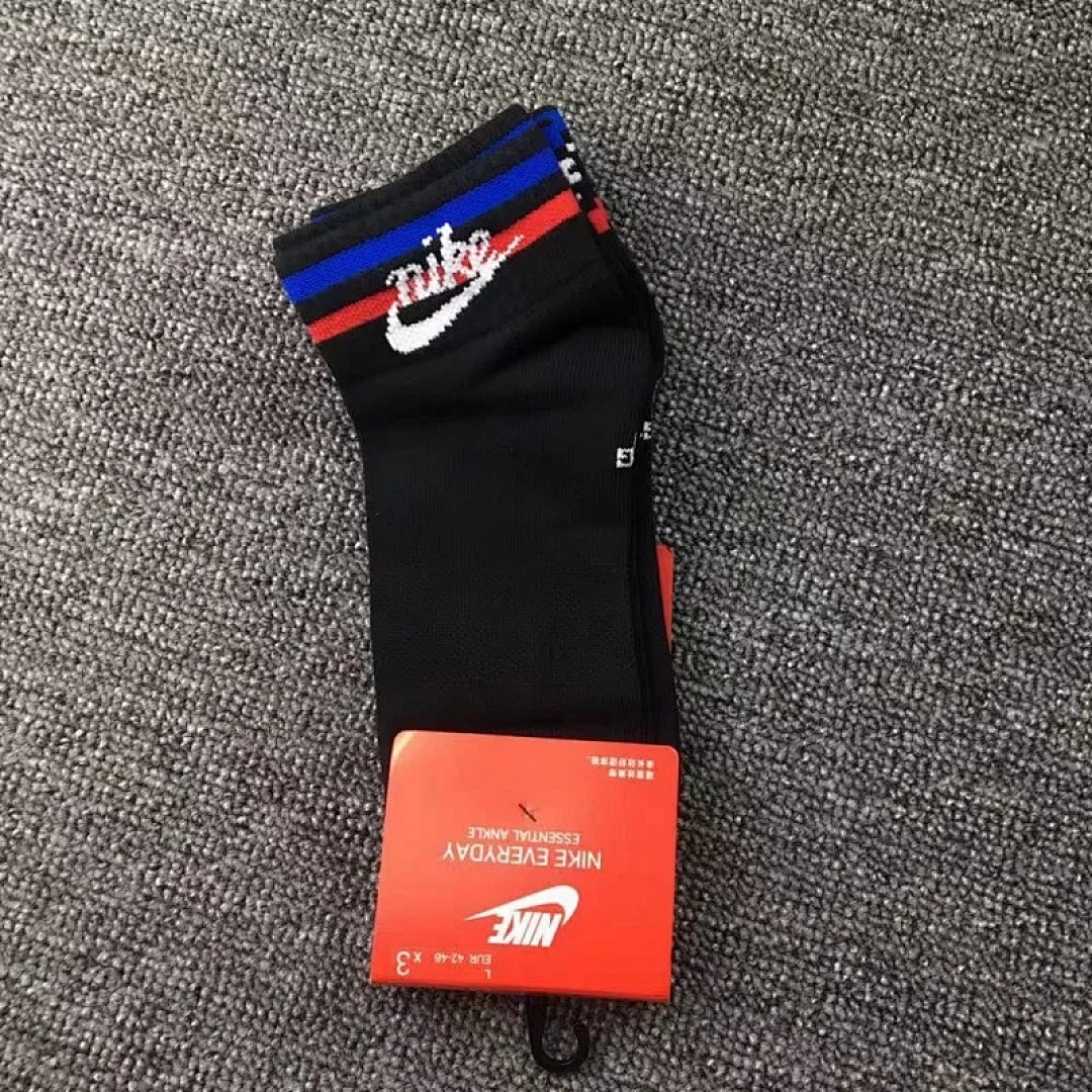 Accessiories NK Socks Red Blue Striped Three Pairs - Image 12