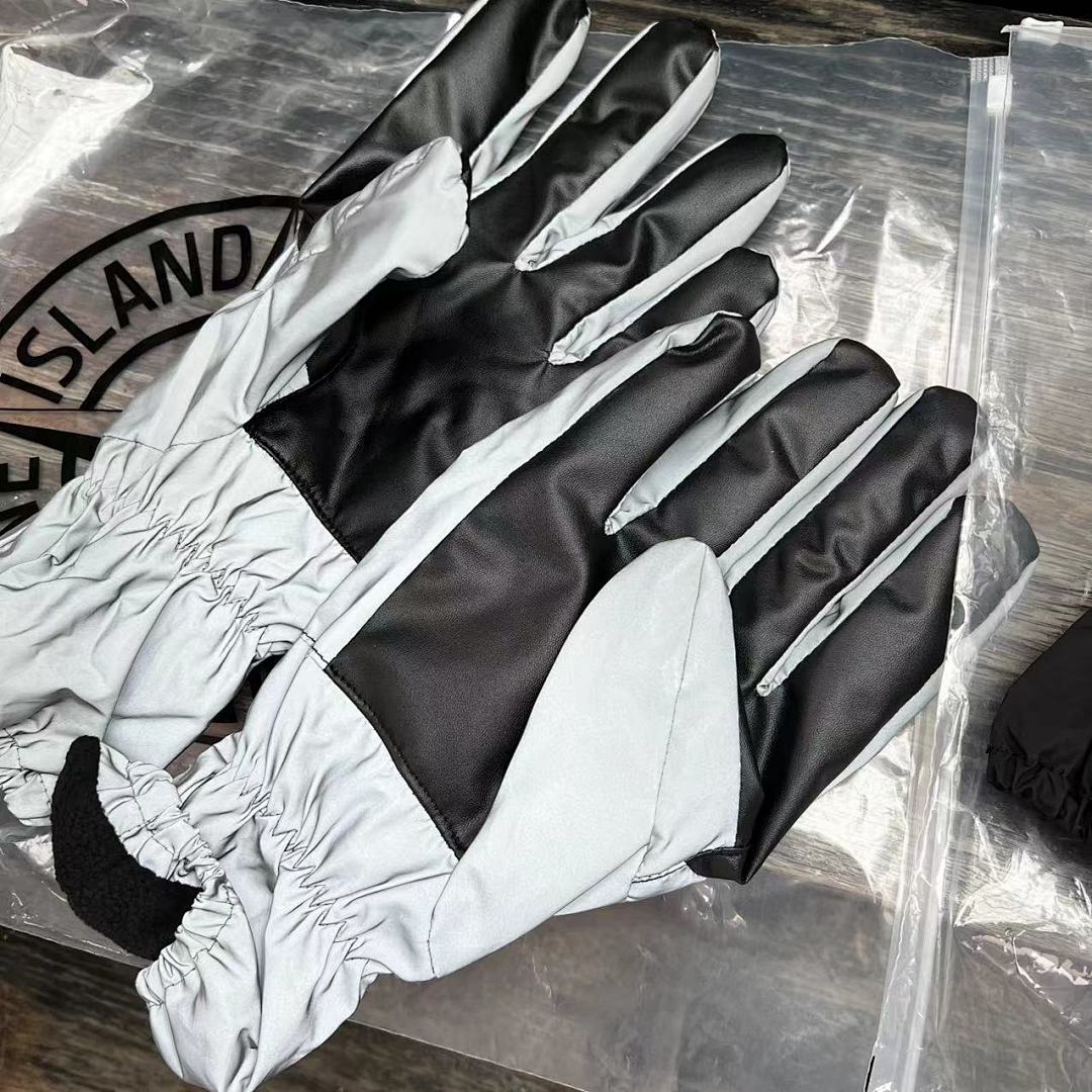 Hats Stone Island Reflecttive Glove - Image 6
