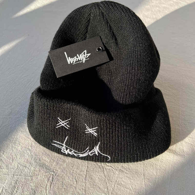 Hats Stu X, photo 1