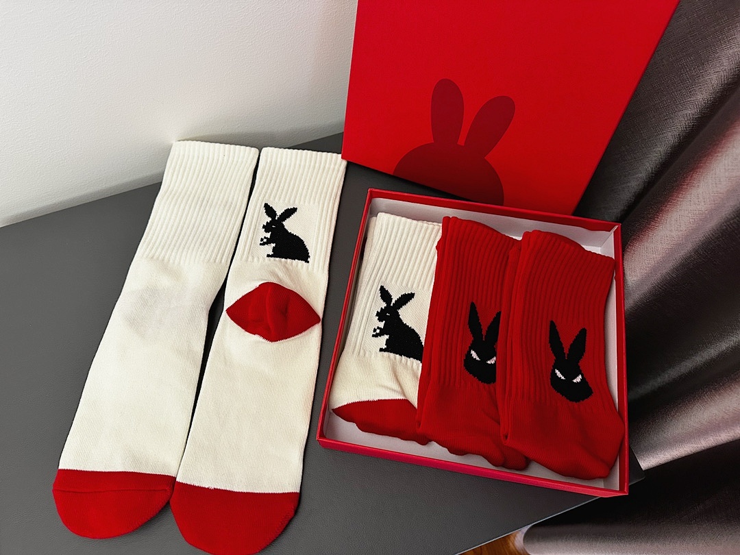 Accessiories RABBIT YEAR RED COLOR SOCKS-One Box 3 Paris - Image 4