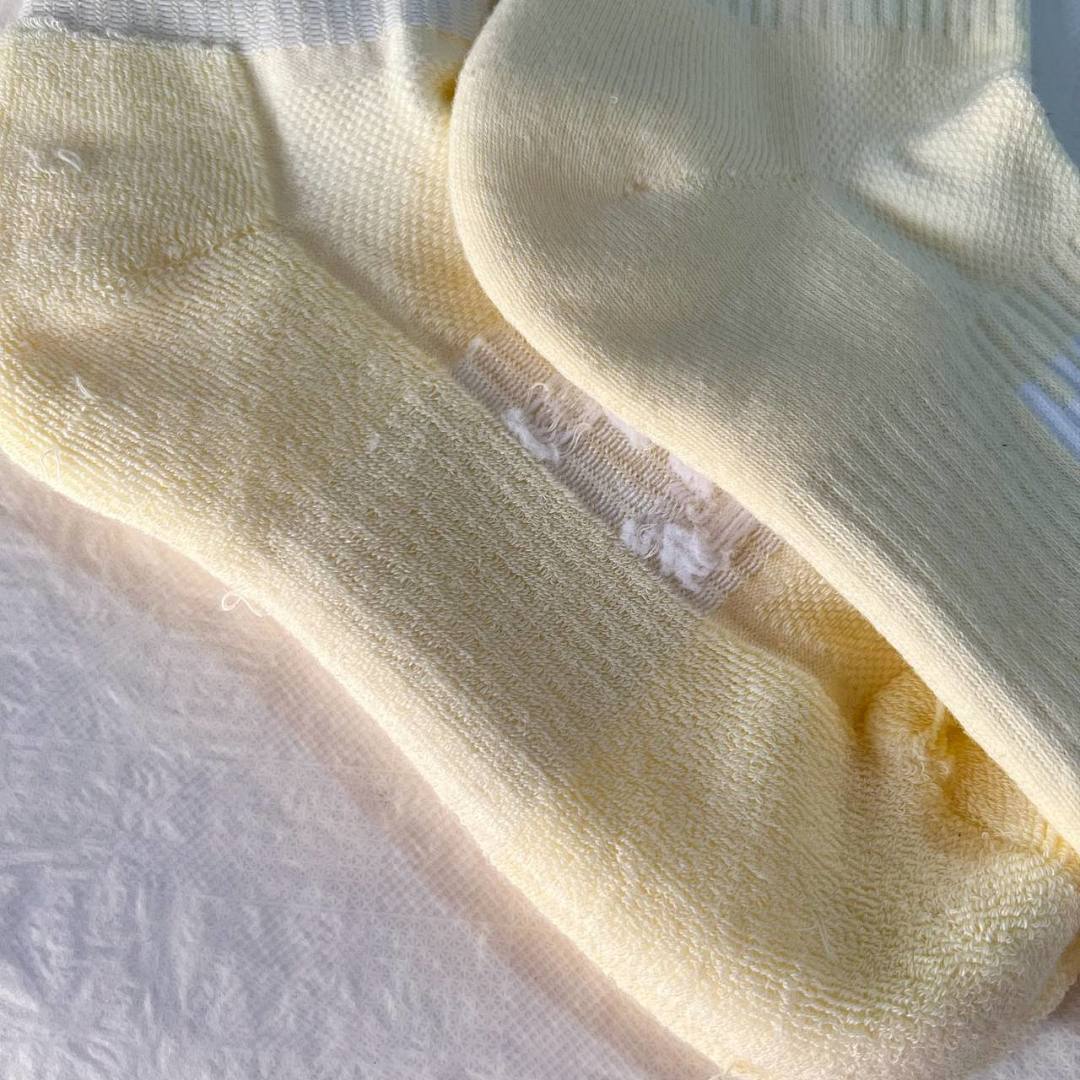 Accessiories Hidden Ny Socks Egg Yellow Towel - Image 8