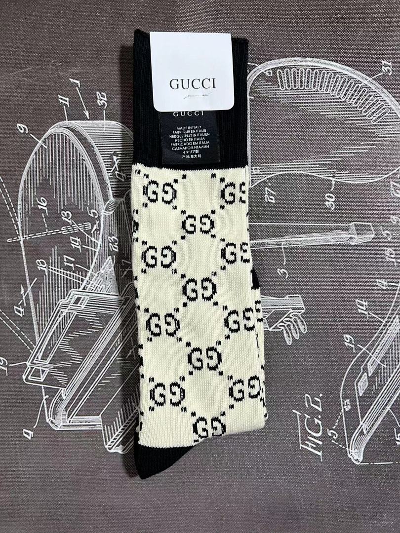 Accessiories G White Socks Long - Image 5