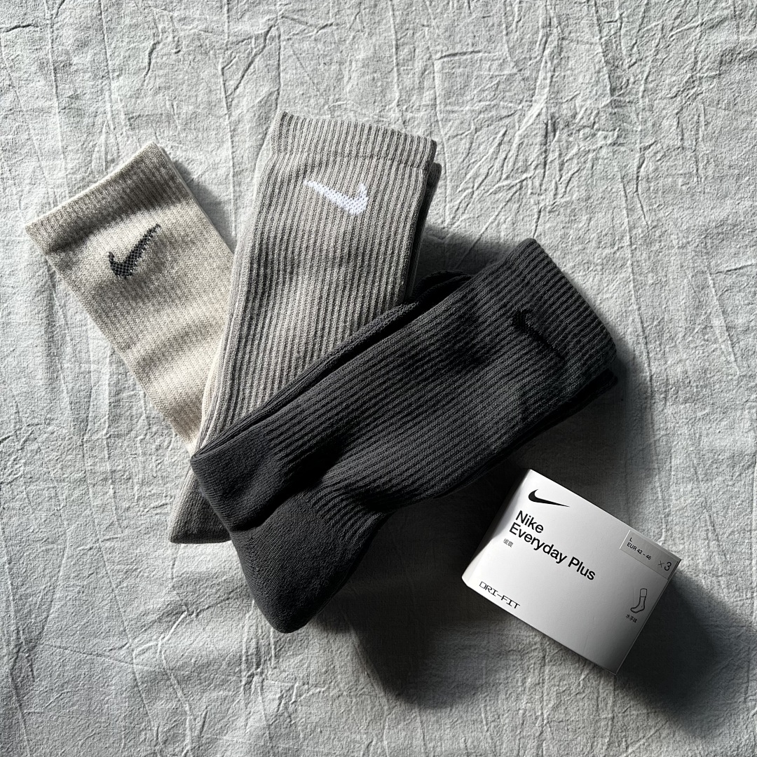 Accessiories NK New Color Towel Trick Socks 3 Pac A Set - Image 6