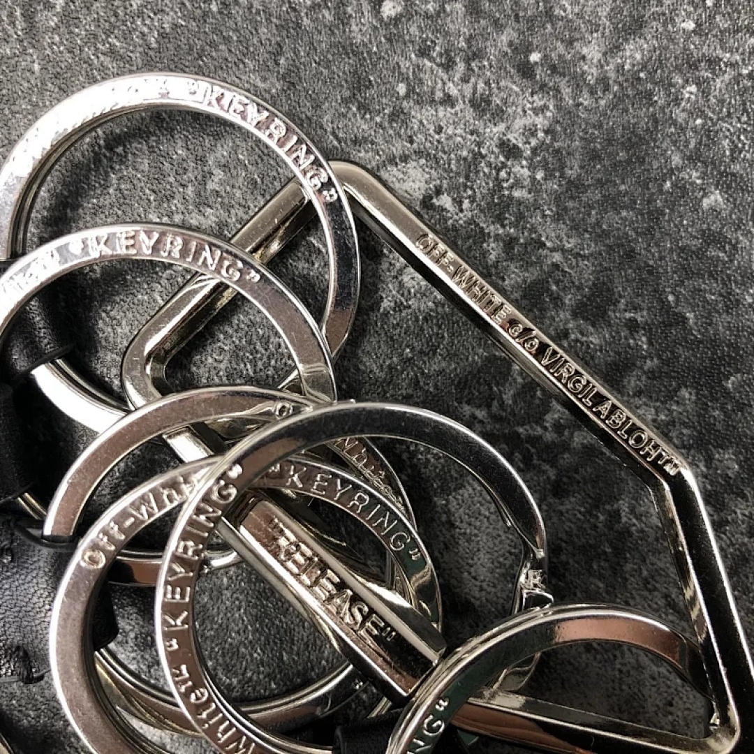 Chanel OFF White Label Keyring - Image 11