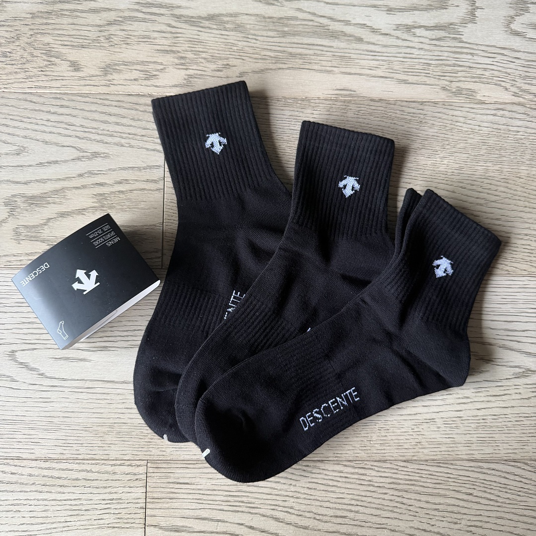 UGG DESCENTE Socks - Image 12