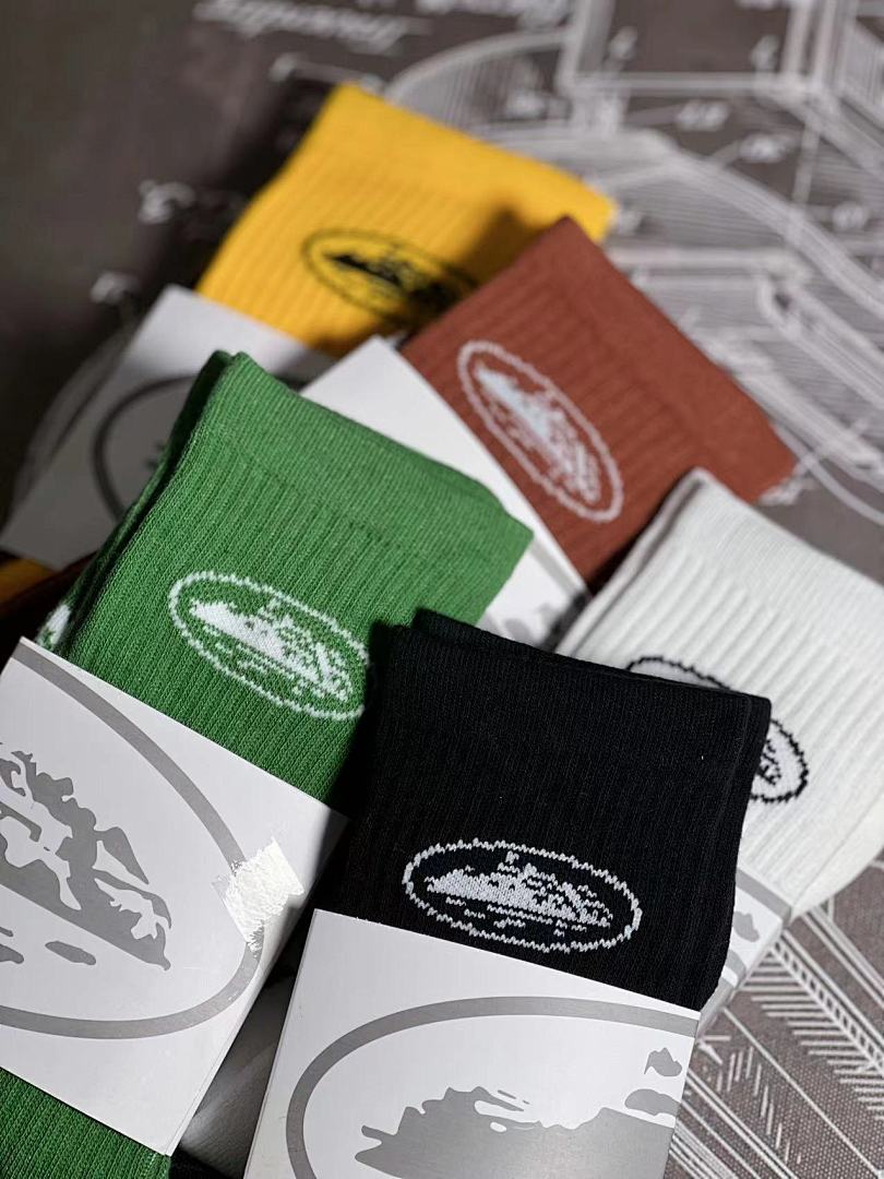 1:1 CO CRTW LOGO, photo 1