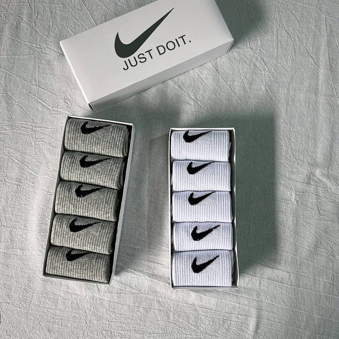 Accessiories NK & AD Box Socks 5Pac A