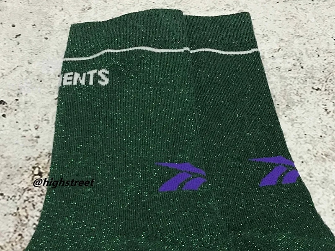 Accessiories Vetements Socks Gold Pink (Left Some Black) - Image 4