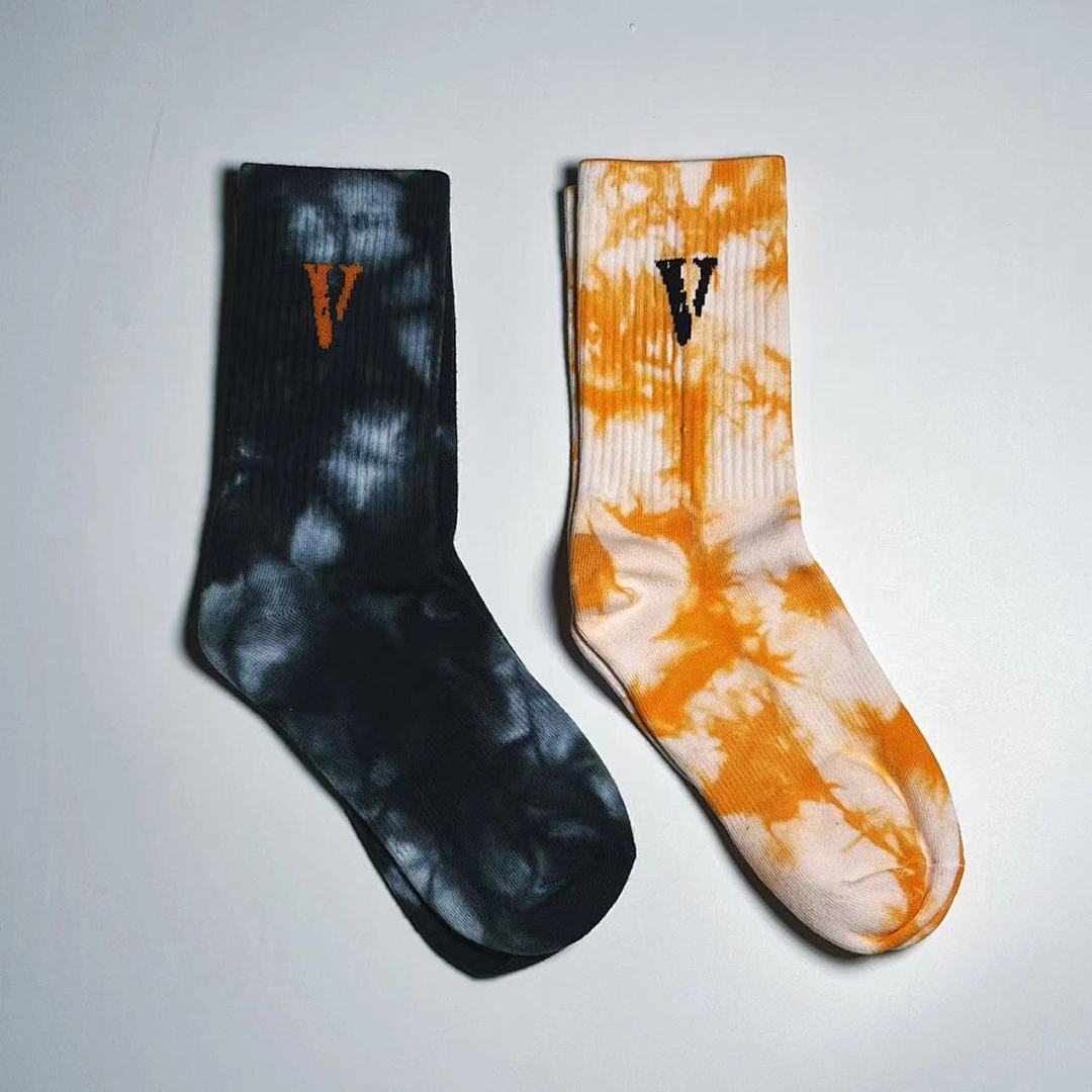On Running VLONE Tie-Dyed Socks - Image 4