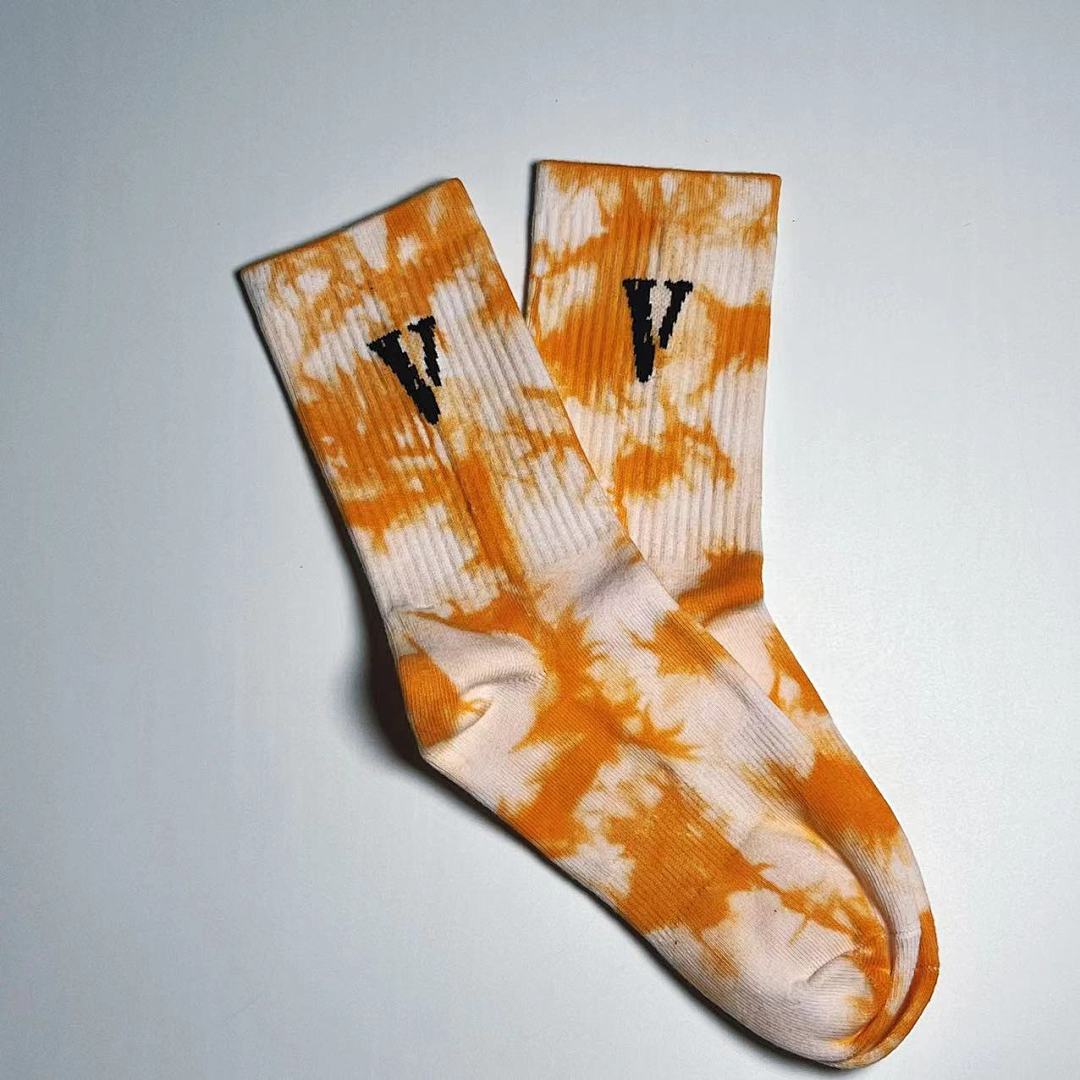 On Running VLONE Tie-Dyed Socks - Image 3
