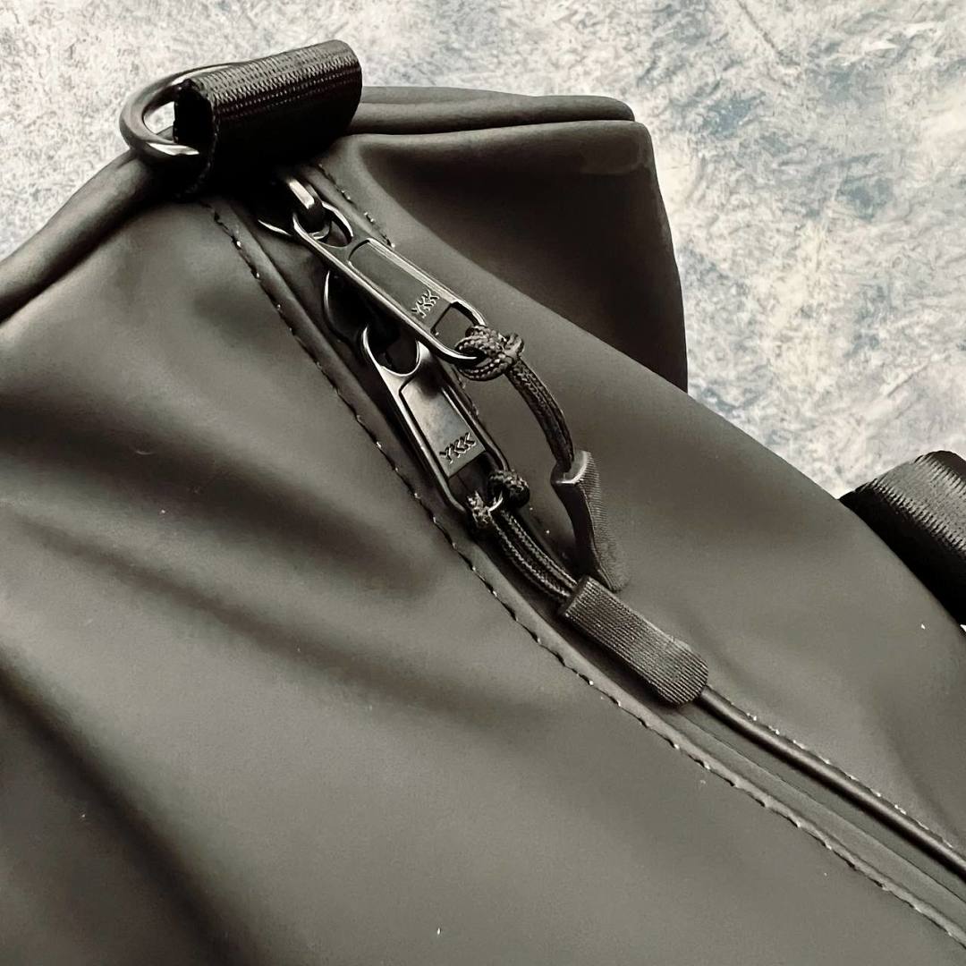 bag/homeware/accessories Fear Of God FOG Travel Bag - Image 4