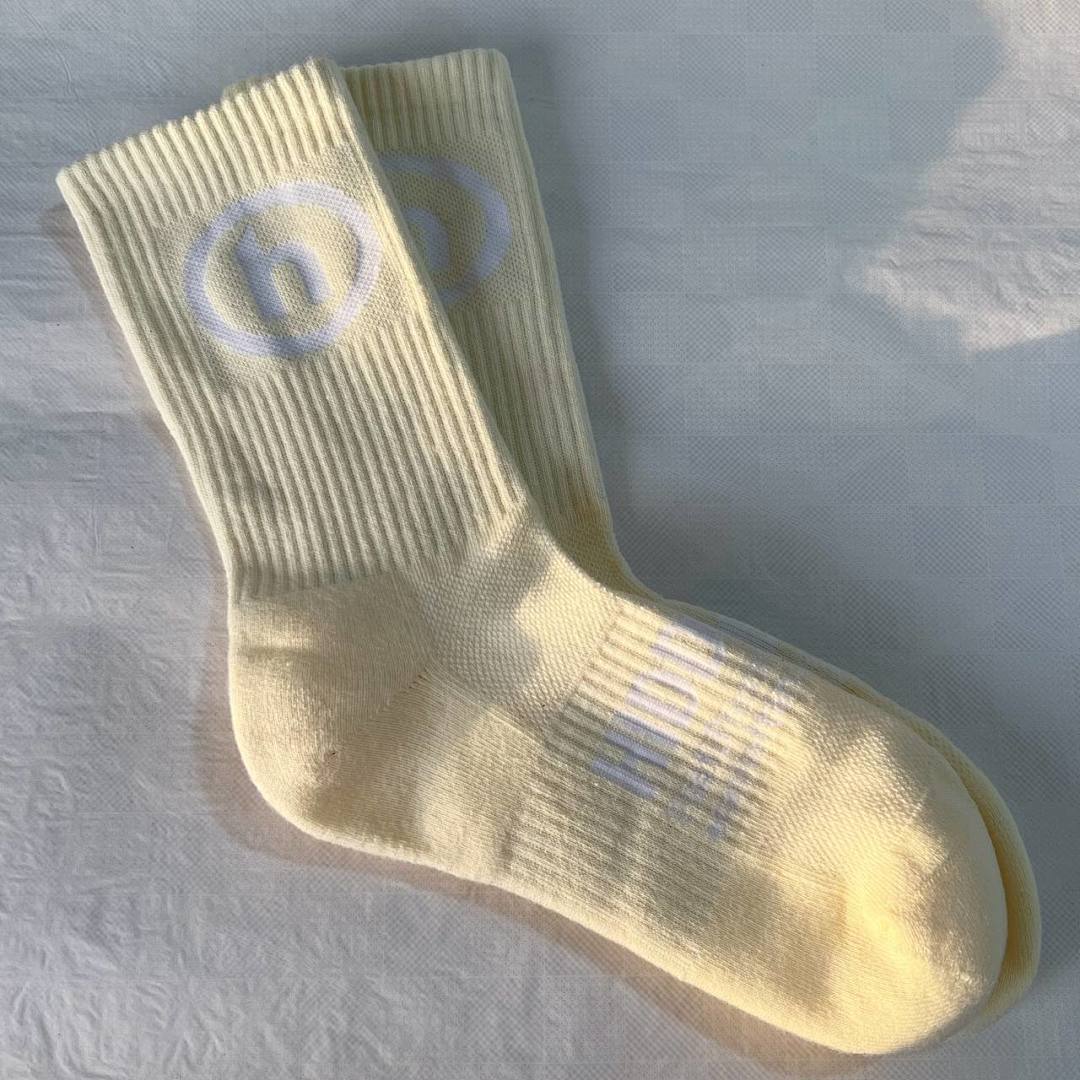 Accessiories Hidden Ny Socks Egg Yellow Towel - Image 3
