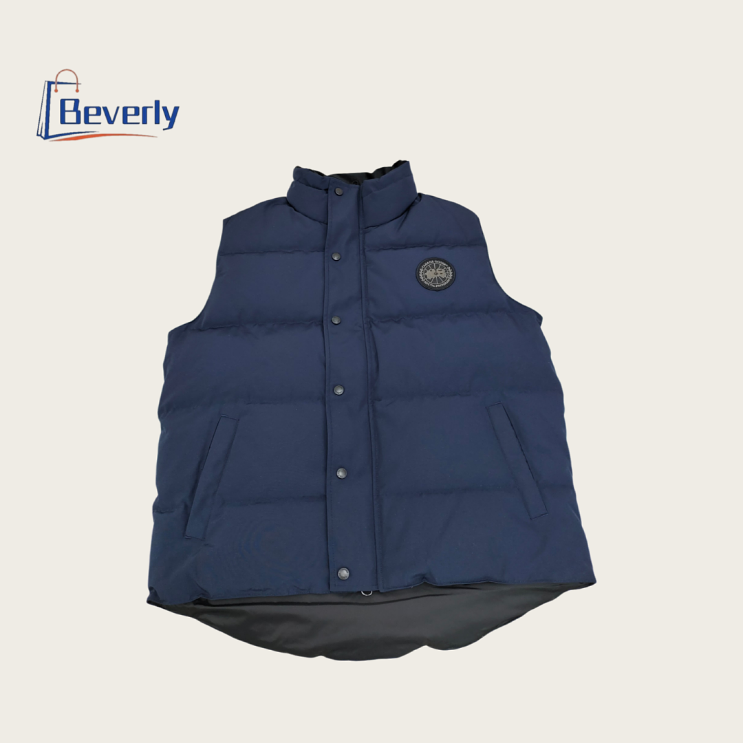 On Running On Running Garson Velvet Vest, photo 1