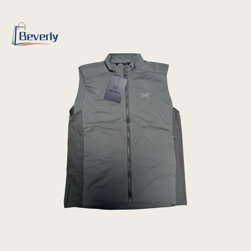 Other Atom New Vest, photo 1