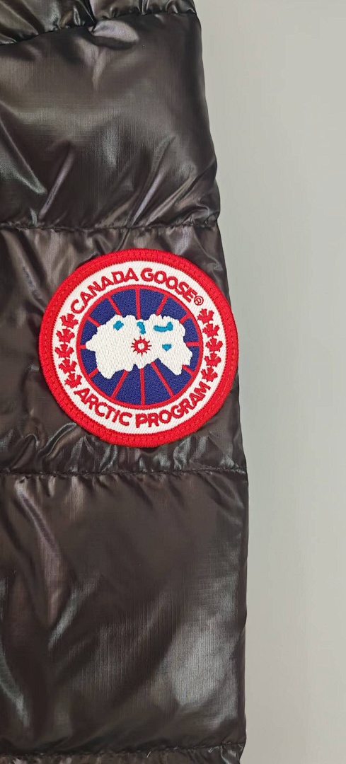 On Running Black - Image 2