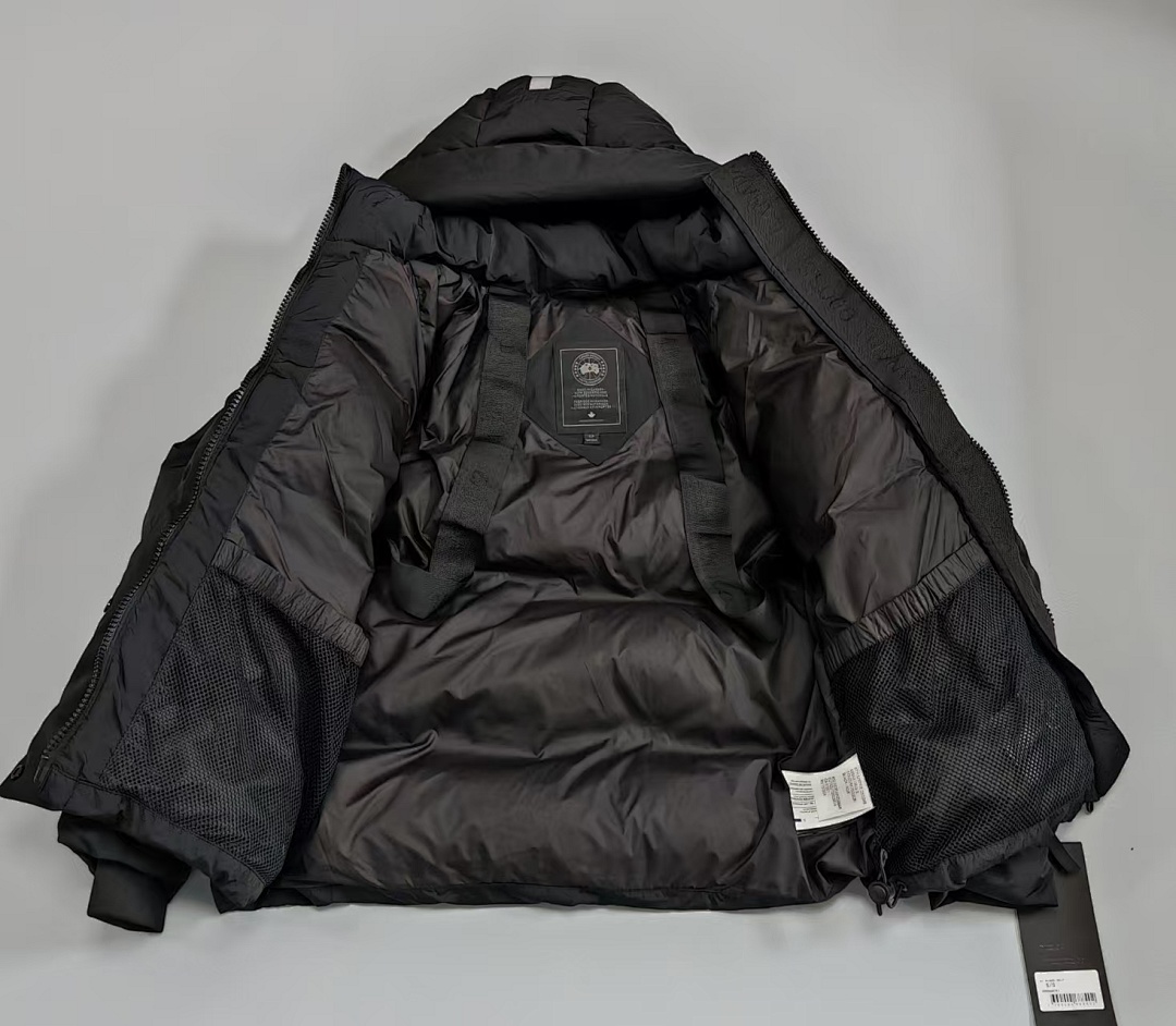 On Running Black Label - Image 8