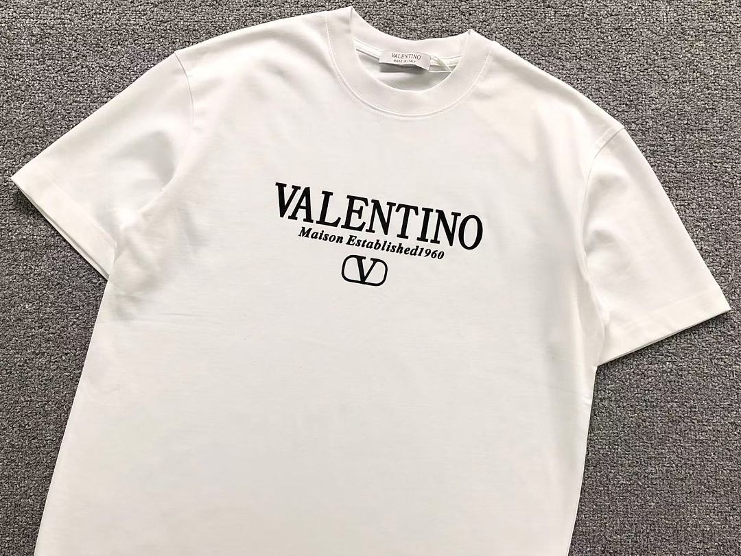 Valentino 115 VALENTINO T-SHIRT 5241605147 (Im 170Cm 60Kg I Wear Size M In The Phot) - Image 8